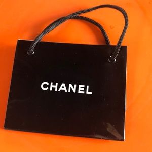 Chanel paper shopping bag - shiny patent!